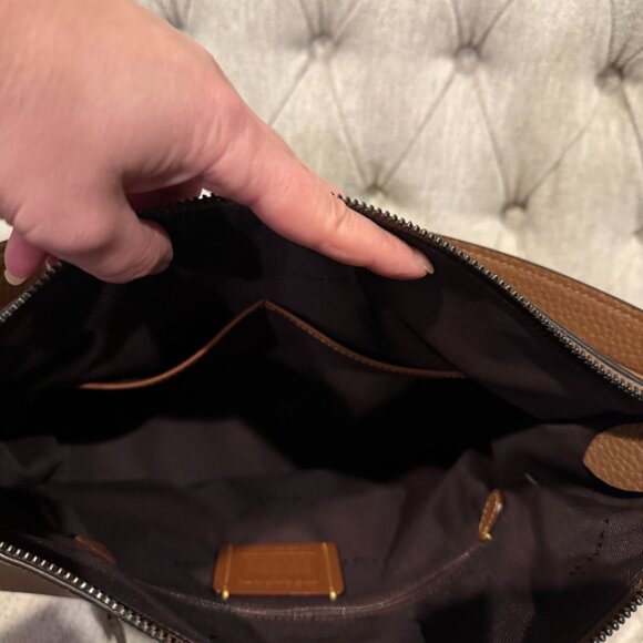 Coach Mixed Pebble Leather Shay Shoulder Bag | Vintage Khaki | NWT - Picture 12 of 12